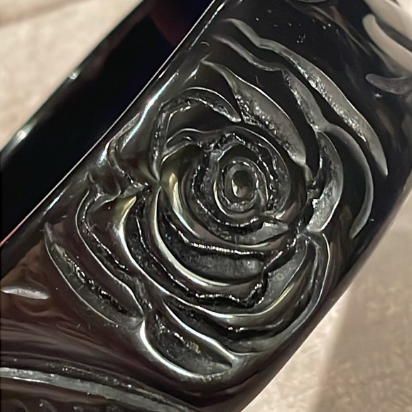 Vintage Black Carved Rose Bangle Bracelet 7-8” - Picture 2 of 7